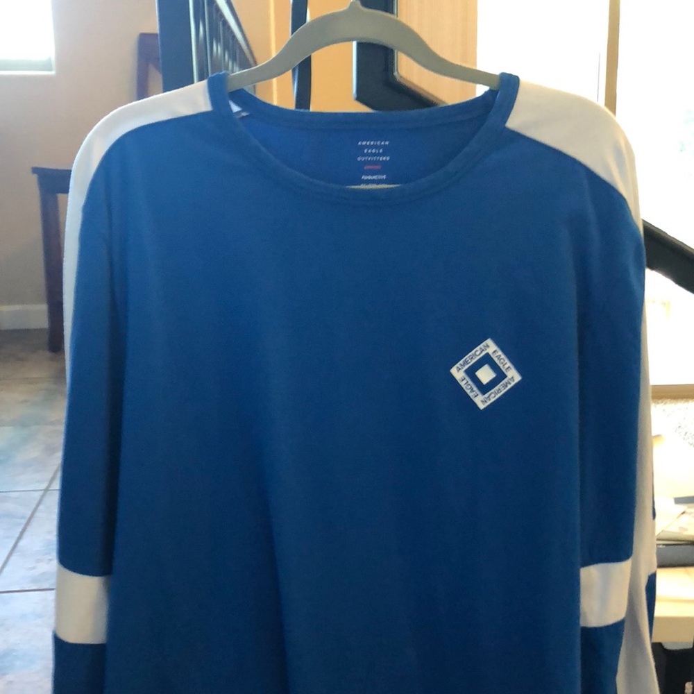 American Eagle Long Sleeve T-Shirt Active Series